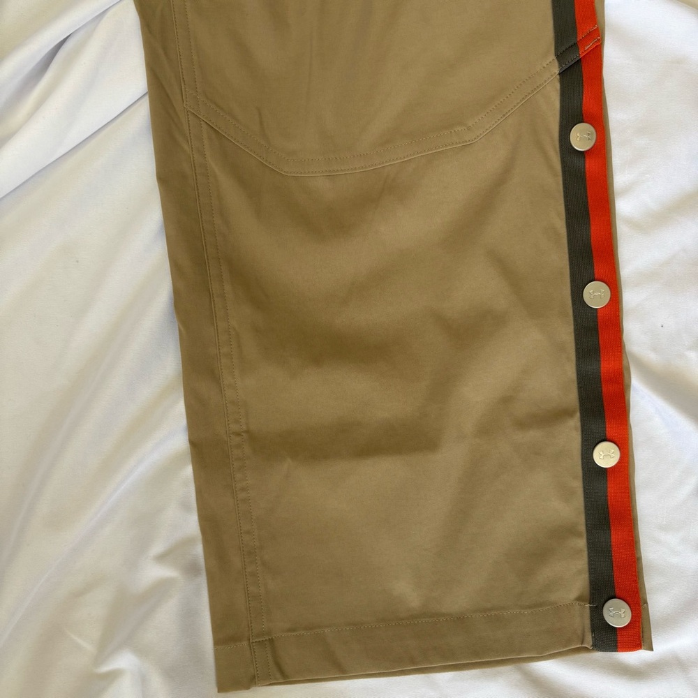 Under Armour Khaki Cargo Pants with Orange Side Stripe and Snap Leg Men’s M - Picture 6 of 9